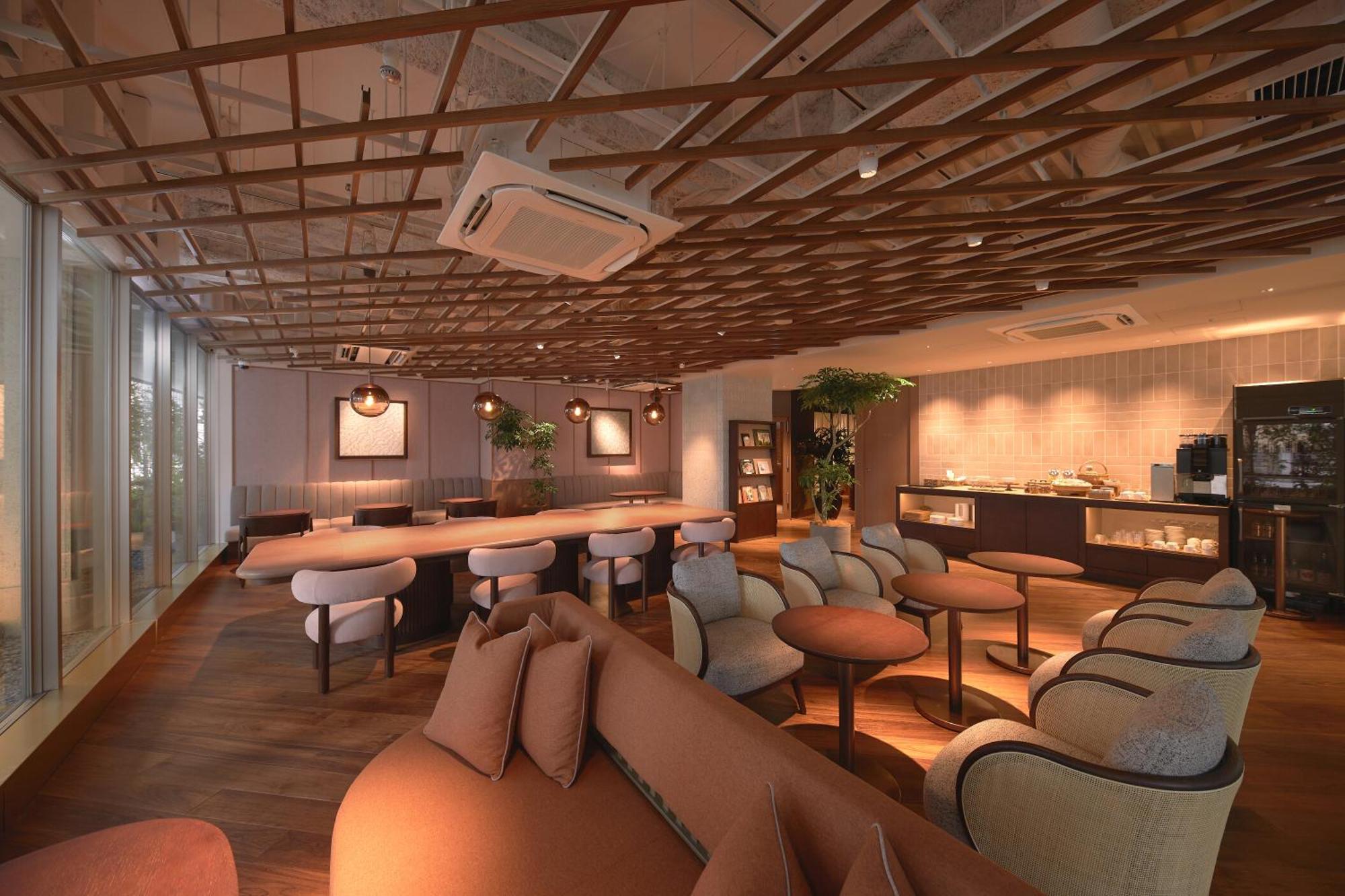 Good Nature Hotel Kioto Zewnętrze zdjęcie The lounge at Changi Airport